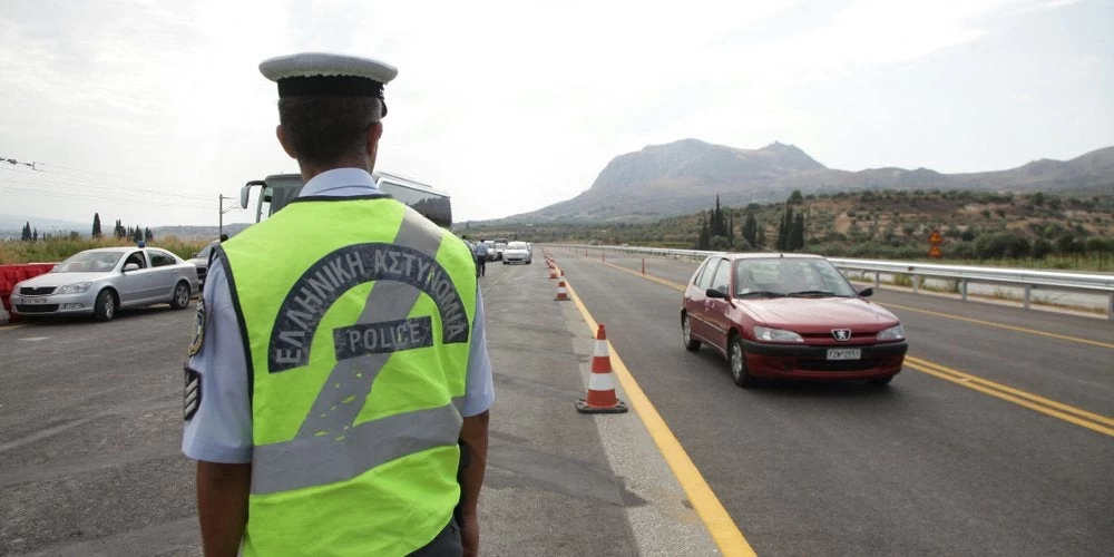 Καραμπόλα έξι αυτοκινήτων και μία τραυματίας στη Θεσσαλονίκη